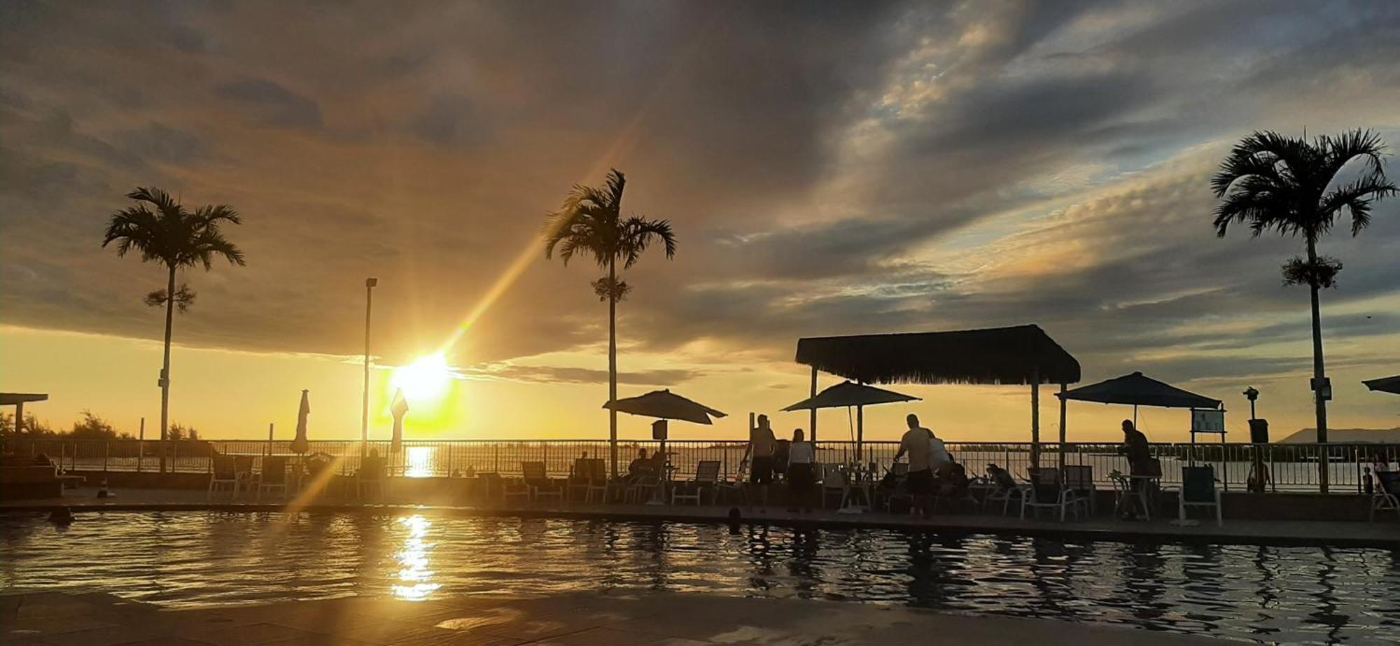 Golden Lake Resort - Apart Hotel - Arraial Do Cabo Eksteriør bilde